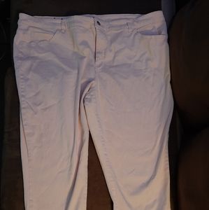 Chaps peach capri pants